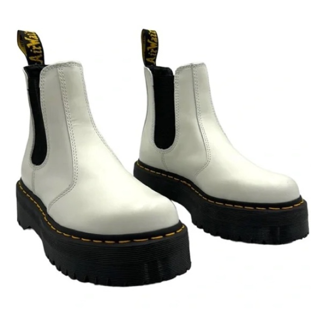 Dr. Martens 2976 Quad Platform Chelsea Boots